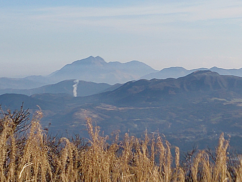 涌蓋山から由布岳