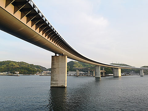 牛深ハイヤ大橋