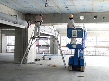 ２階天井配管施工